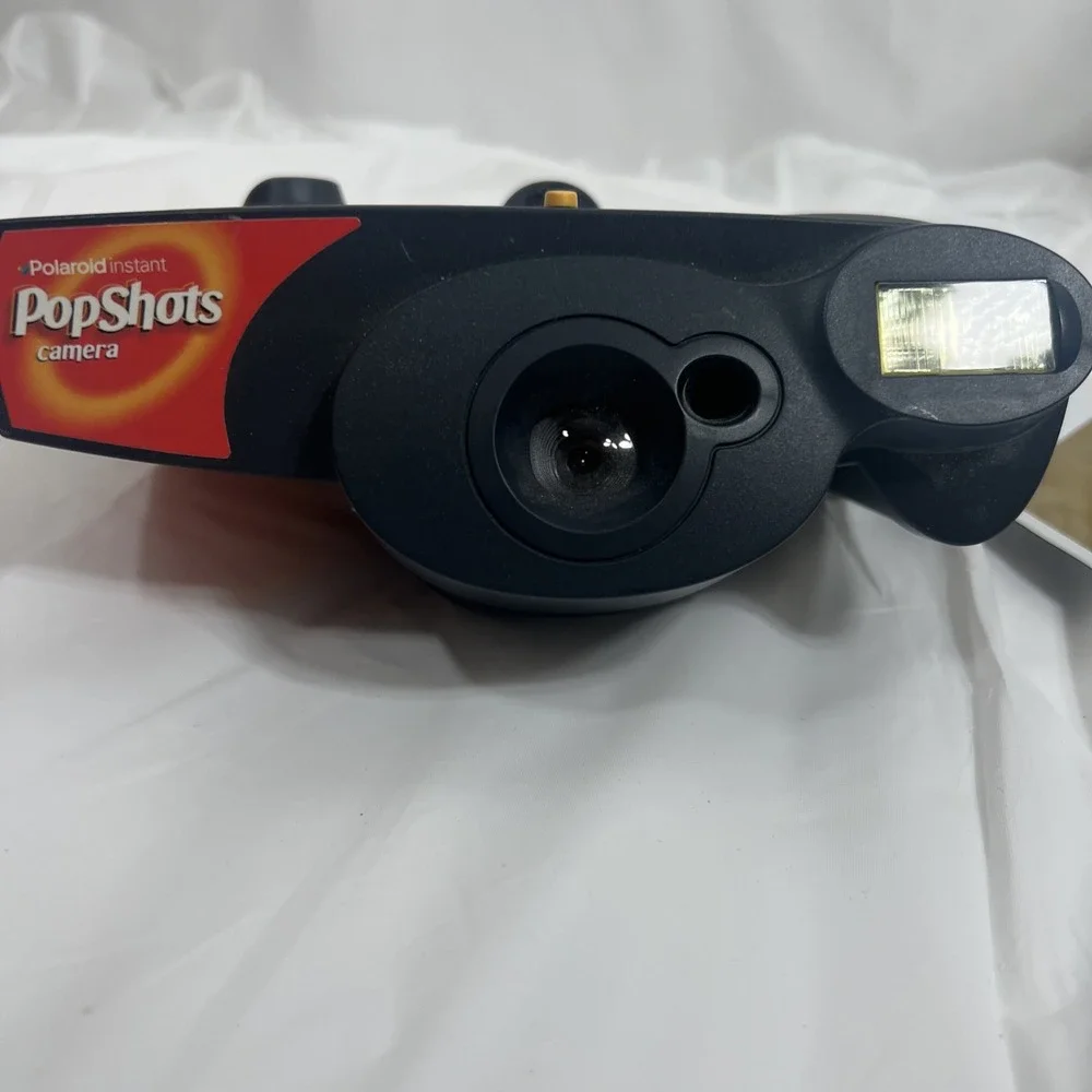 Vintage Polaroid Instant‎ Popshots Camera Built-in Flash Compact UNTESTED READ